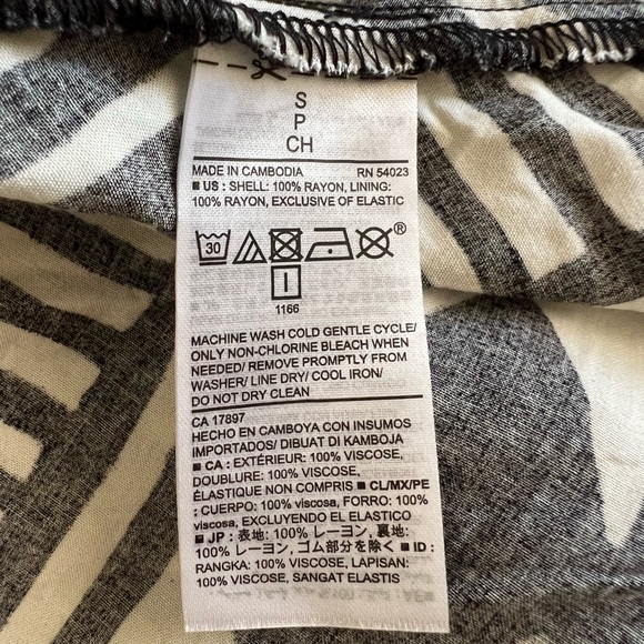 Old Navy The Cami Dress Black Geo Aztec Size Small - Picture 7 of 7